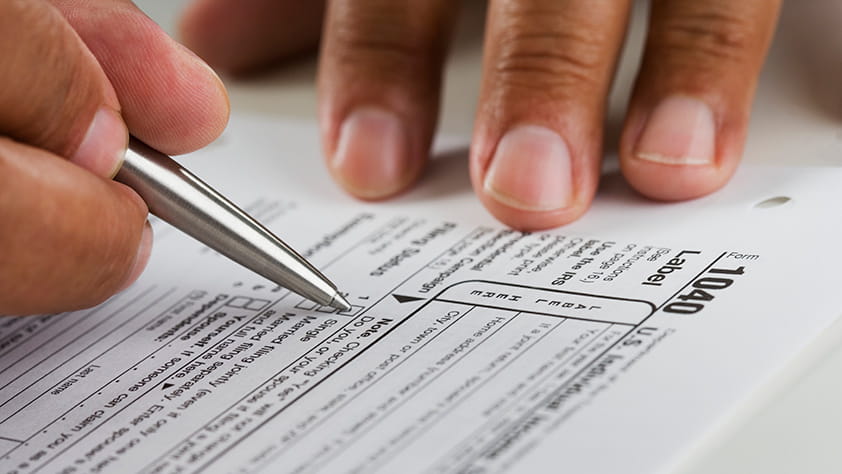 Reasons to File Taxes Early