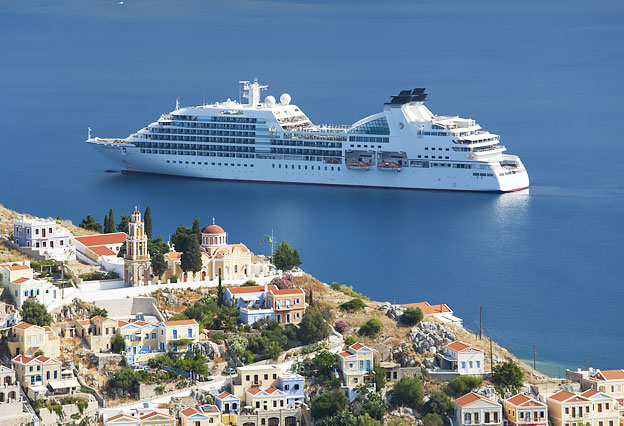 NEA Travel: Cruises - Cruise Ship in the Bay, Gialos, Symi, Greece